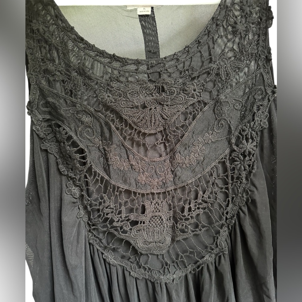Ultra Pink Black Crochet Women's Top - Picture 4 of 6